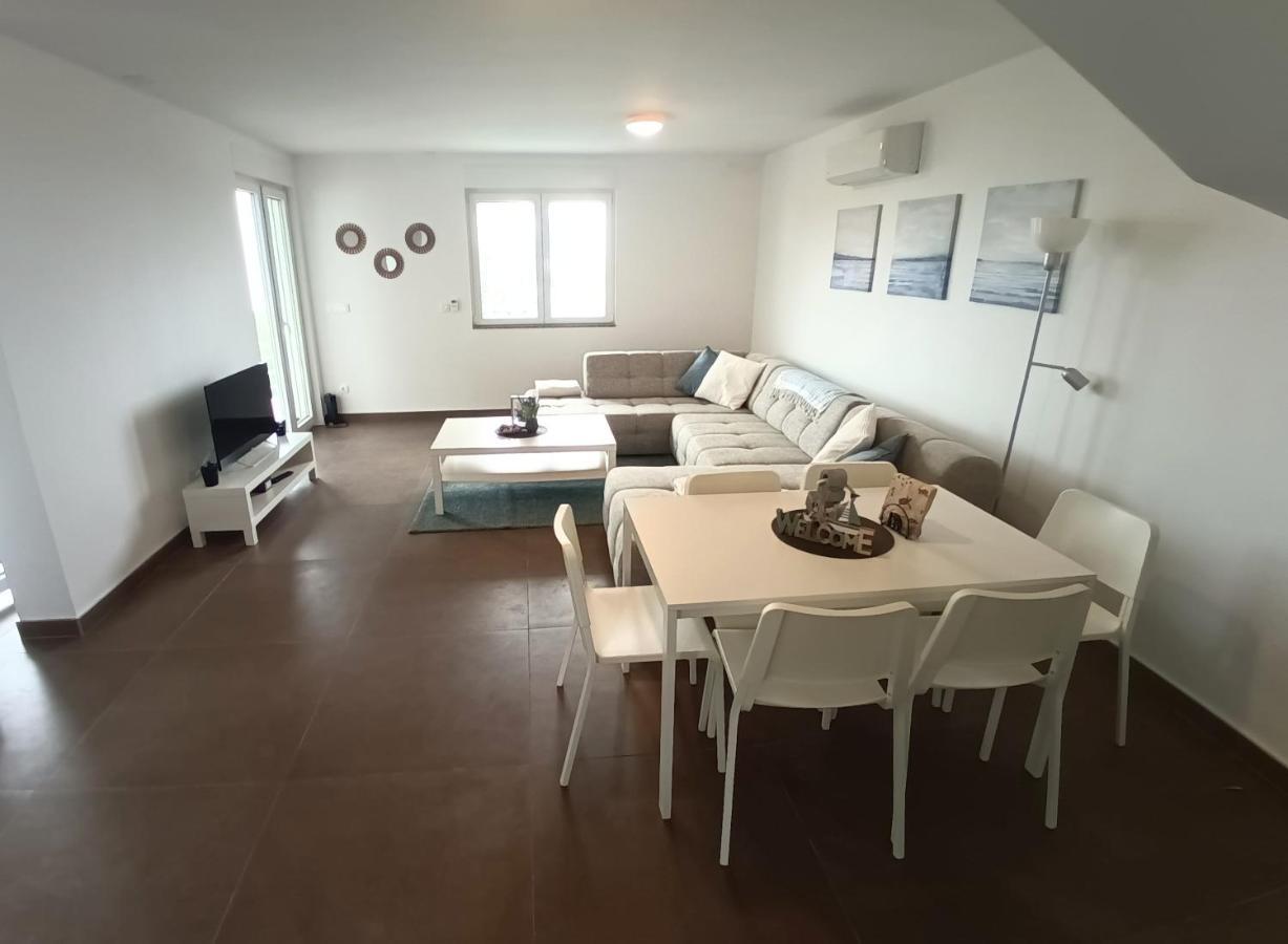 Searenity Pool Suite - Seafront Krmpote-Vodice Екстериор снимка